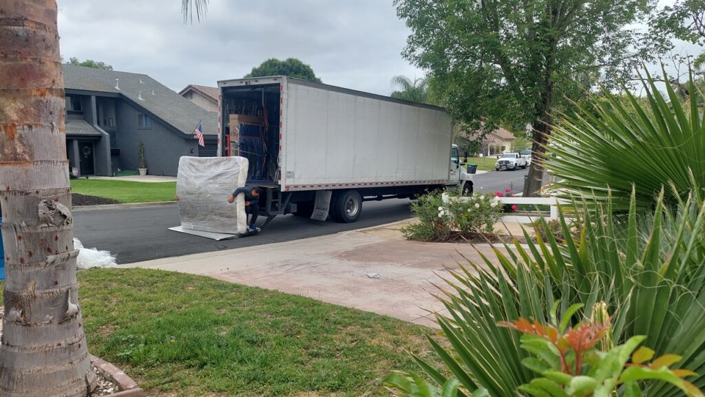 从美国西岸洛杉矶蒙特利公园市Monterey Park长途搬家到东岸纽约法拉盛Flushing：林先生的美国东西岸跨州搬家价格费用及经验分享-168 moving company