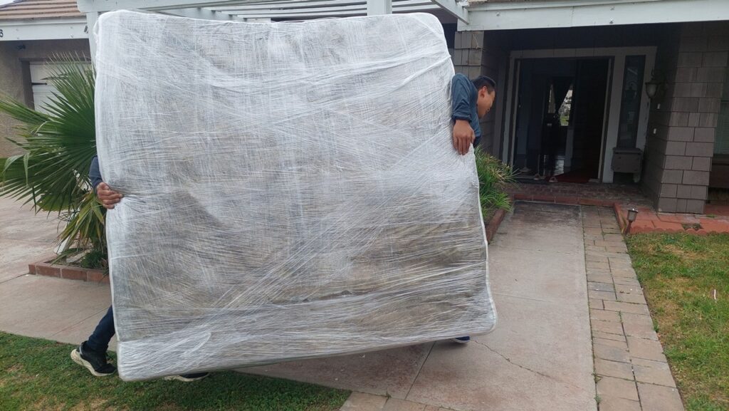 从美国西岸洛杉矶蒙特利公园市Monterey Park长途搬家到东岸纽约法拉盛Flushing：林先生的美国东西岸跨州搬家价格费用及经验分享-168 moving company