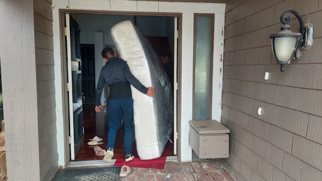 从美国西岸洛杉矶蒙特利公园市Monterey Park长途搬家到东岸纽约法拉盛Flushing：林先生的美国东西岸跨州搬家价格费用及经验分享-168 moving company