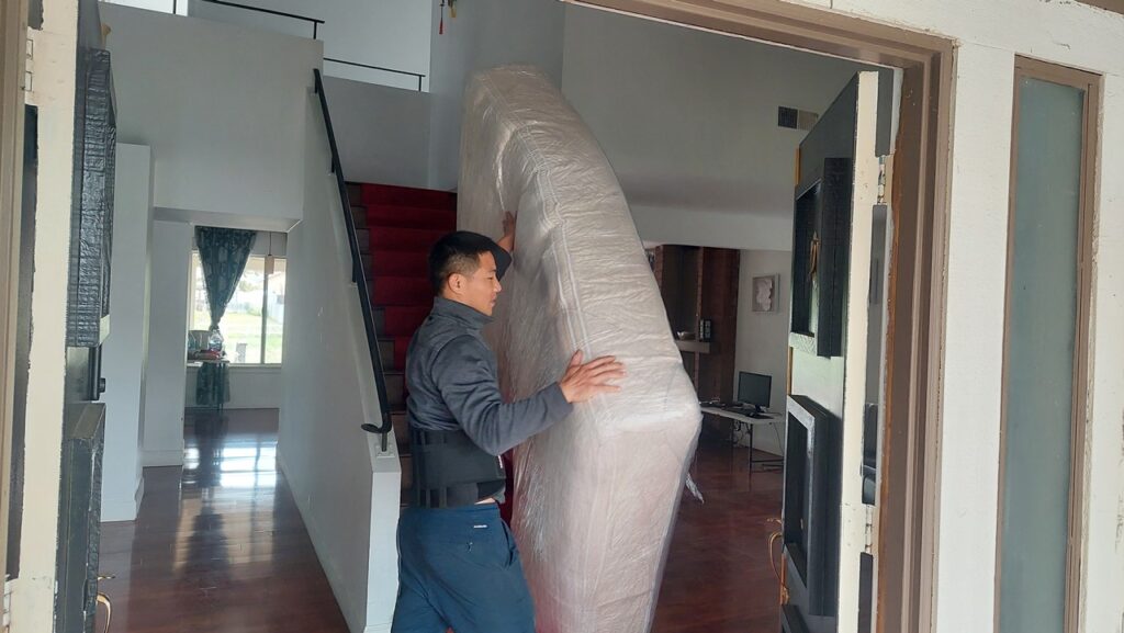 从美国西岸洛杉矶蒙特利公园市Monterey Park长途搬家到东岸纽约法拉盛Flushing：林先生的美国东西岸跨州搬家价格费用及经验分享-168 moving company